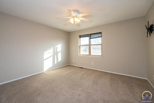 $204,500 | 3036 Southwest Randolph Avenue, Topeka, KS 66611