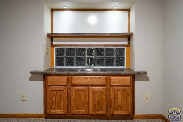 $204,500 | 3036 Southwest Randolph Avenue, Topeka, KS 66611