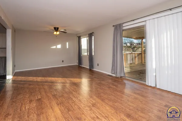 $204,500 | 3036 Southwest Randolph Avenue, Topeka, KS 66611