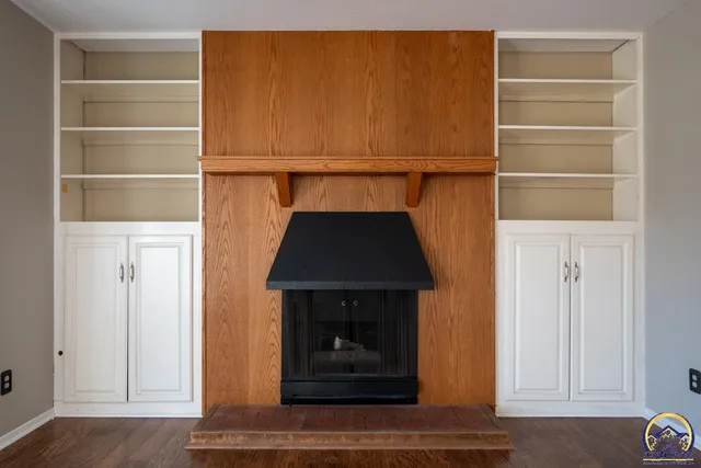 $225,000 | 3036 Southwest Randolph Avenue, Topeka, KS 66611