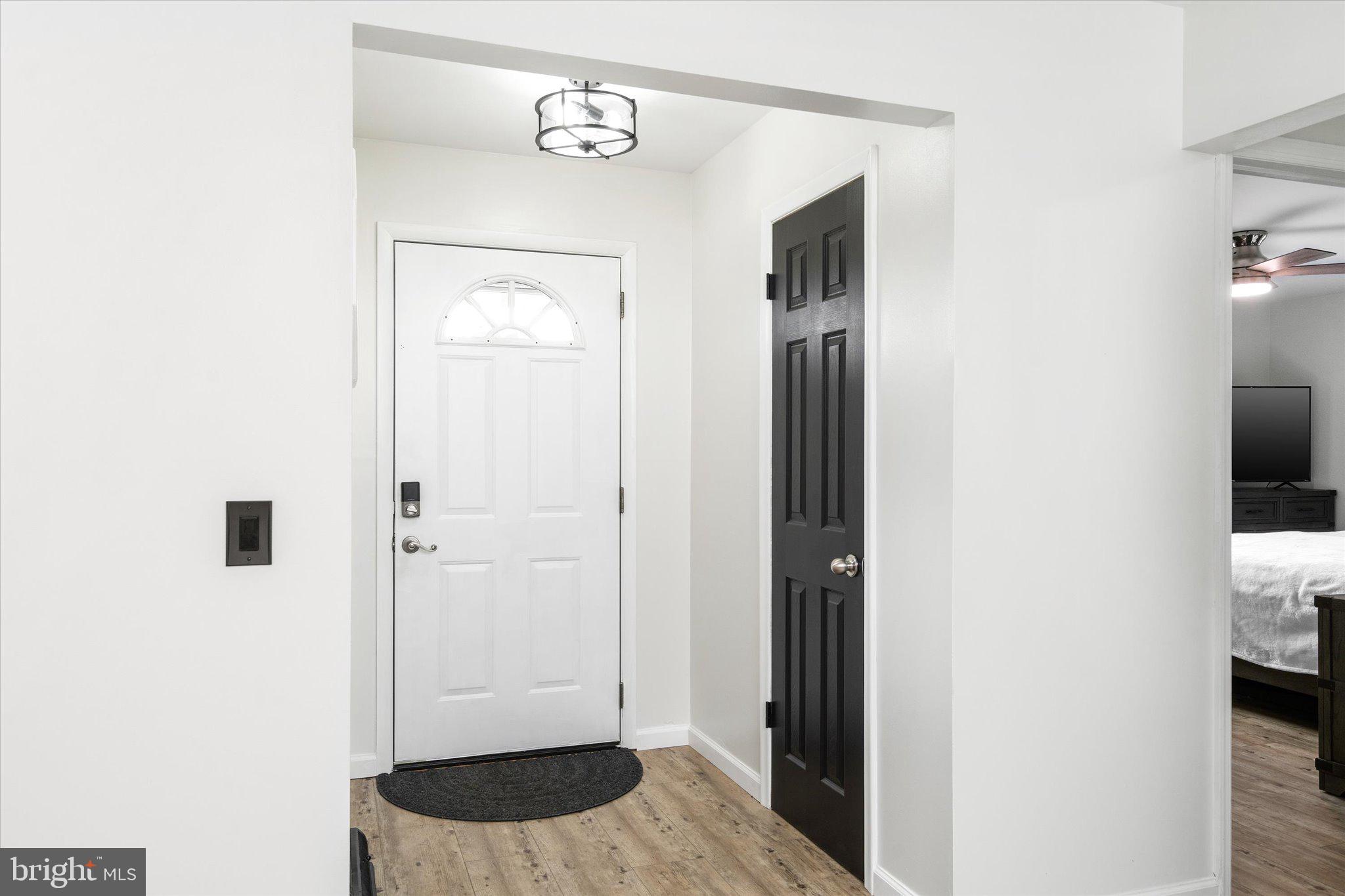 207 Sharon Road Robbinsville, NJ 08691 - Photo 4 of 35 Gallery Image 4