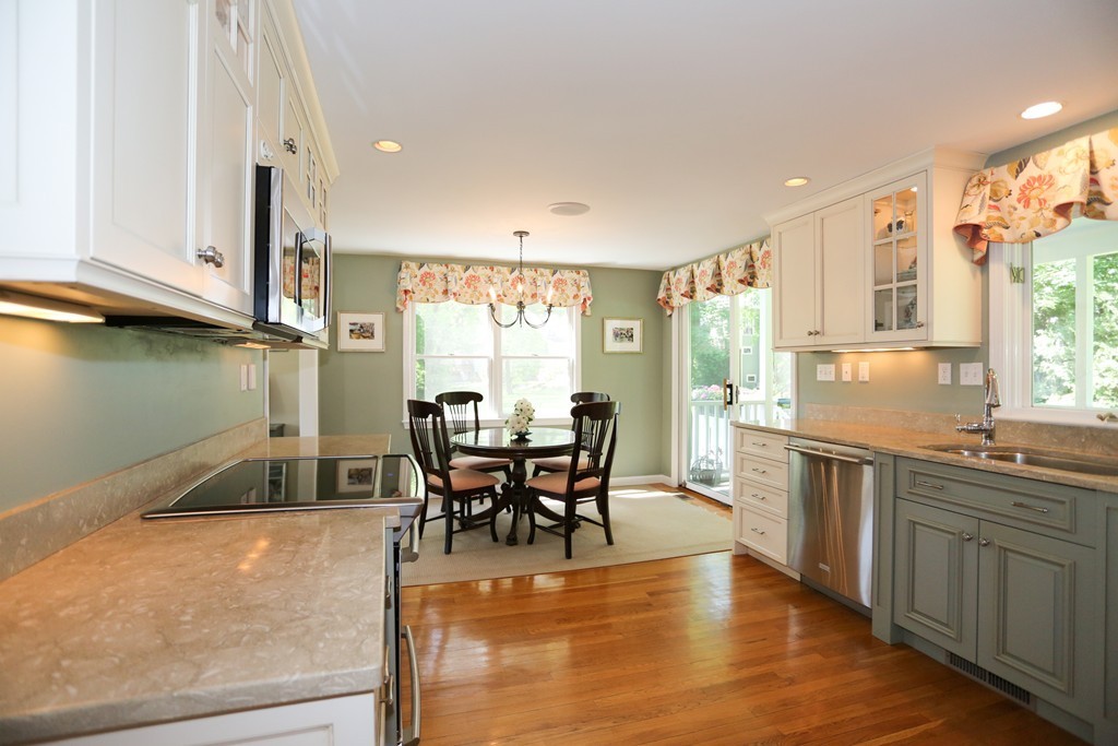 22 Stanton Street Wayland, MA 01778 - Photo 4 of 22 Gallery Image 4