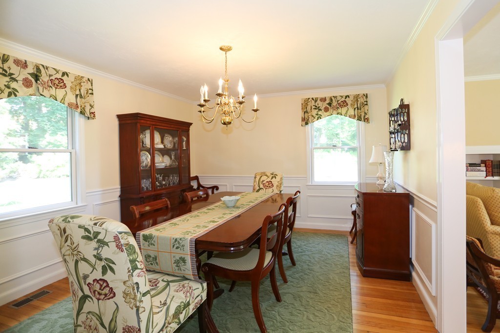 22 Stanton Street Wayland, MA 01778 - Photo 7 of 22 Gallery Image 7