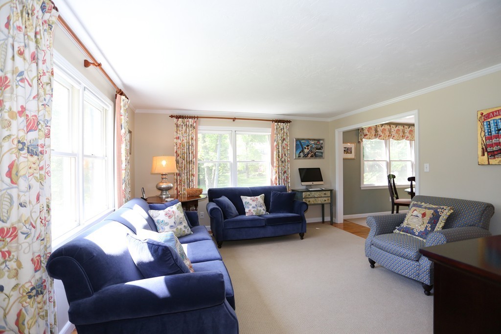 22 Stanton Street Wayland, MA 01778 - Photo 8 of 22 Gallery Image 8
