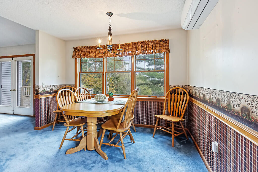 39 Falls Road Benton, ME 04901 - Photo 10 of 51 Dining Area