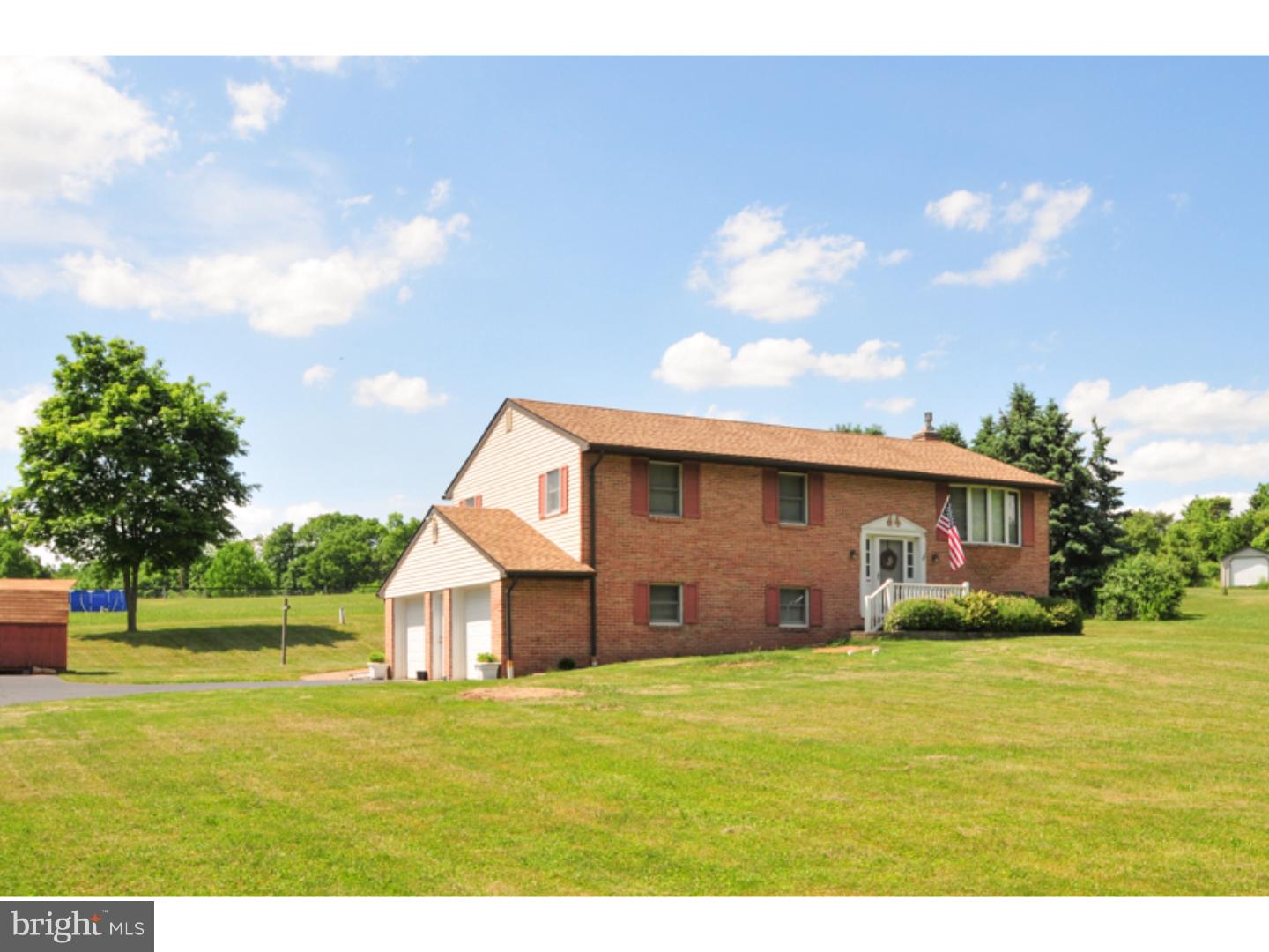 212 Winding Road Boyertown, PA 19512 - Photo 6 of 25 Gallery Image 6
