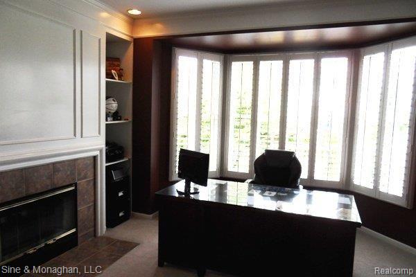 768 Loggers Circle Rochester, MI 48307 - Photo 15 of 41 Den with bayed window