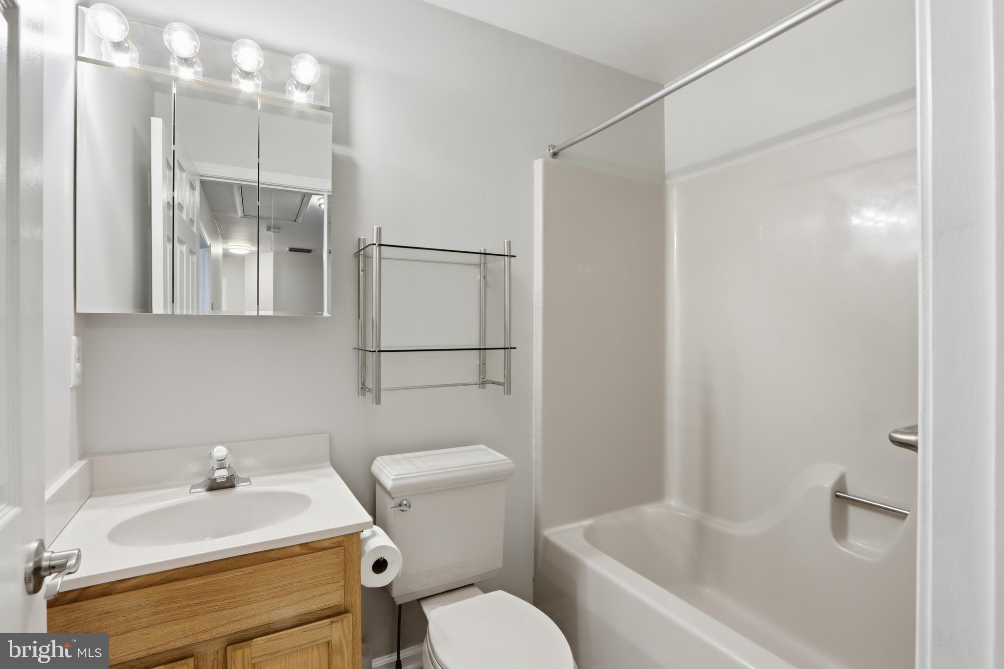 216 Daffodil Road Glen Burnie, MD 21060 - Photo 37 of 55