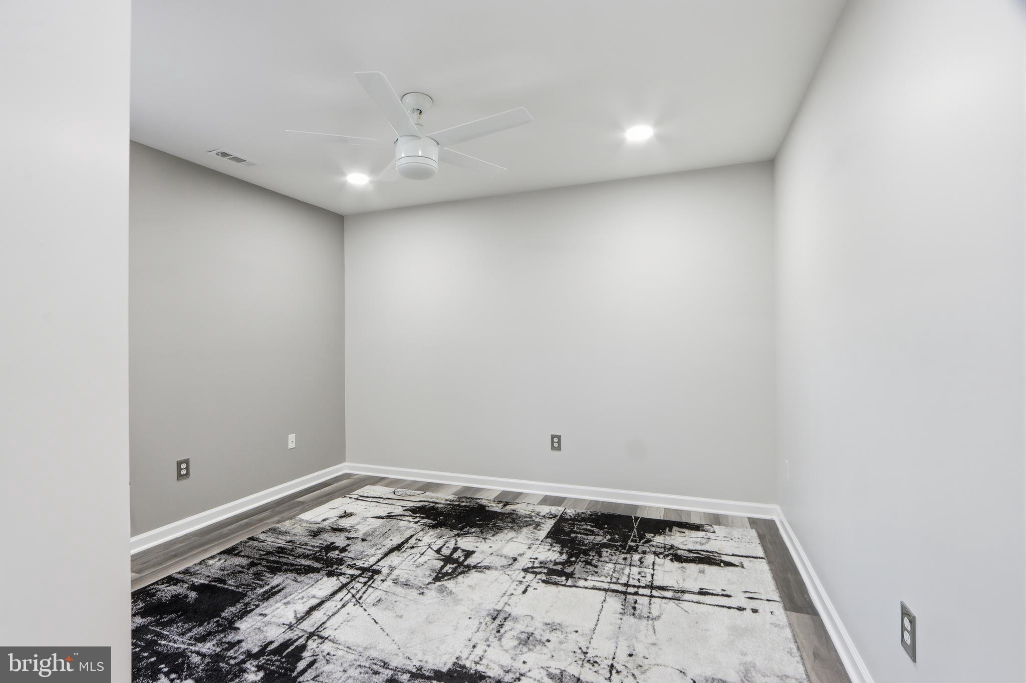 216 Daffodil Road Glen Burnie, MD 21060 - Photo 38 of 55