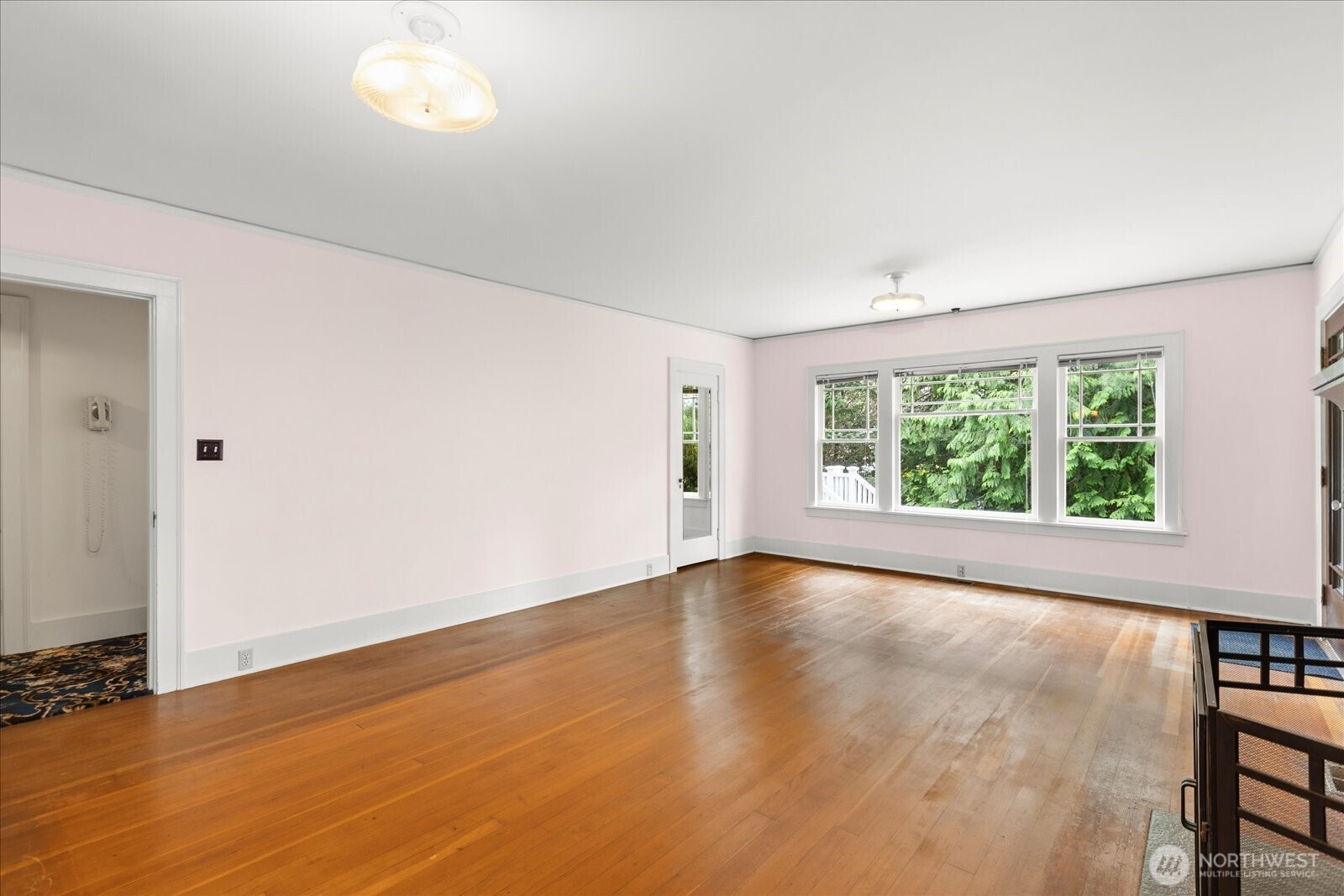 18608 101st Avenue Northeast Bothell, WA 98011 - Photo 10 of 39