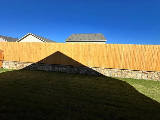 $1,900 | 1037 Raintree Road, Princeton, TX 75407