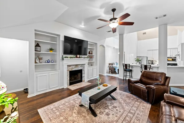 $460,000 | 567 Walnut Heights Boulevard, New Braunfels, TX 78130