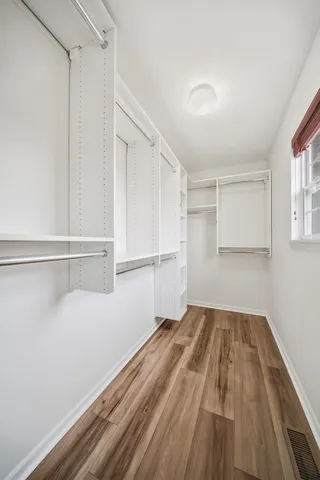 $2,300 | 2249 Hudson Circle, Aurora, IL 60502