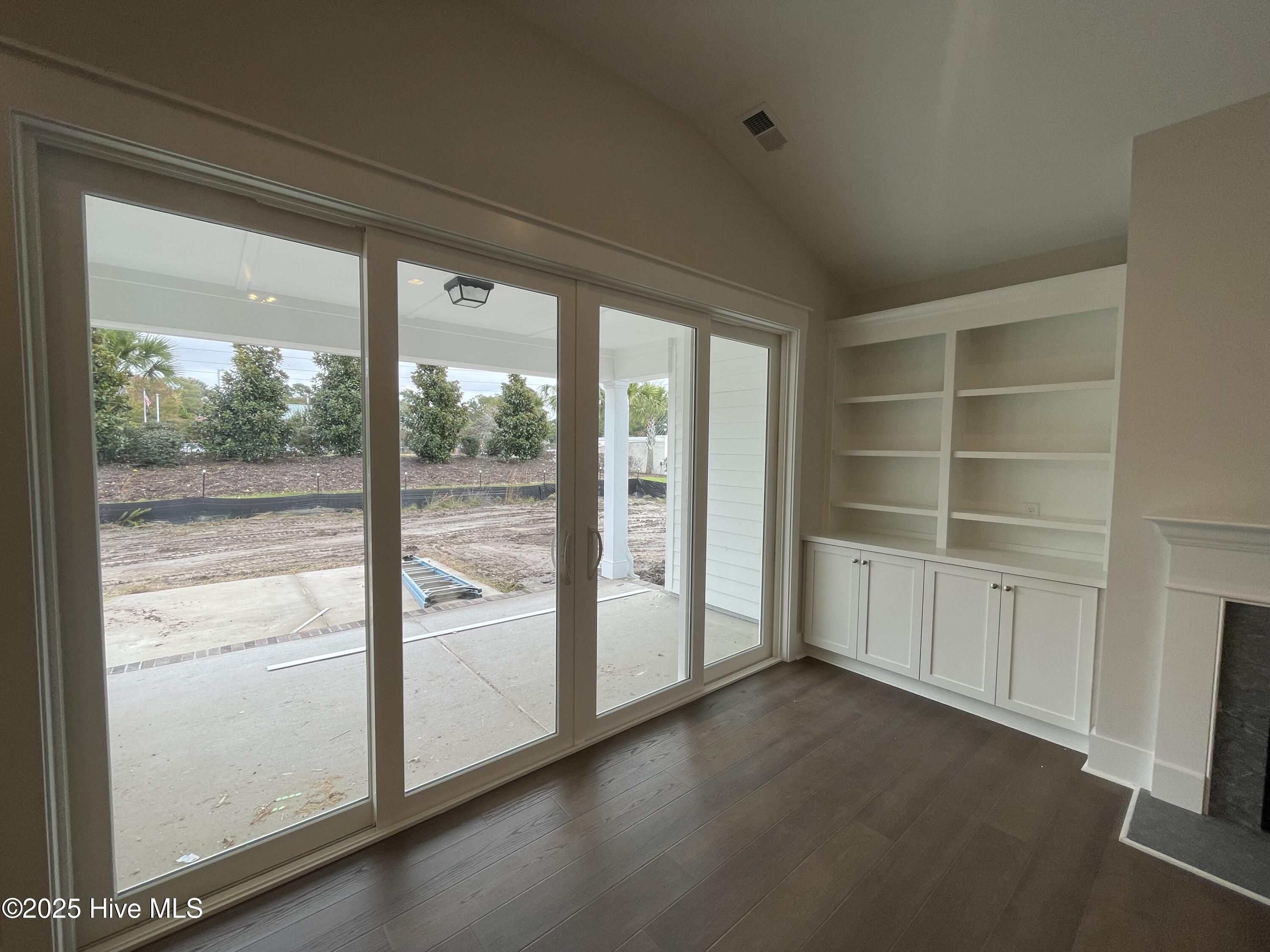 1478 Manta Ray Way Sunset Beach, NC 28468 - Photo 8 of 29 Built-ins/Sliders