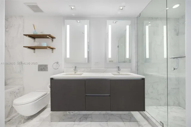 $1,550,000 | 1451 Brickell Avenue, Unit 1901, Miami, FL 33131