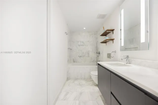 $1,550,000 | 1451 Brickell Avenue, Unit 1901, Miami, FL 33131