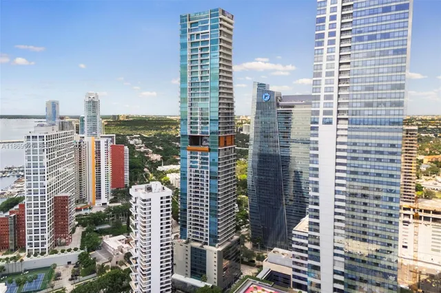 $1,550,000 | 1451 Brickell Avenue, Unit 1901, Miami, FL 33131