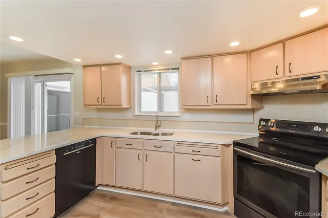 $2,320 | 846 San Bruno Place, Colorado Springs, CO 80906