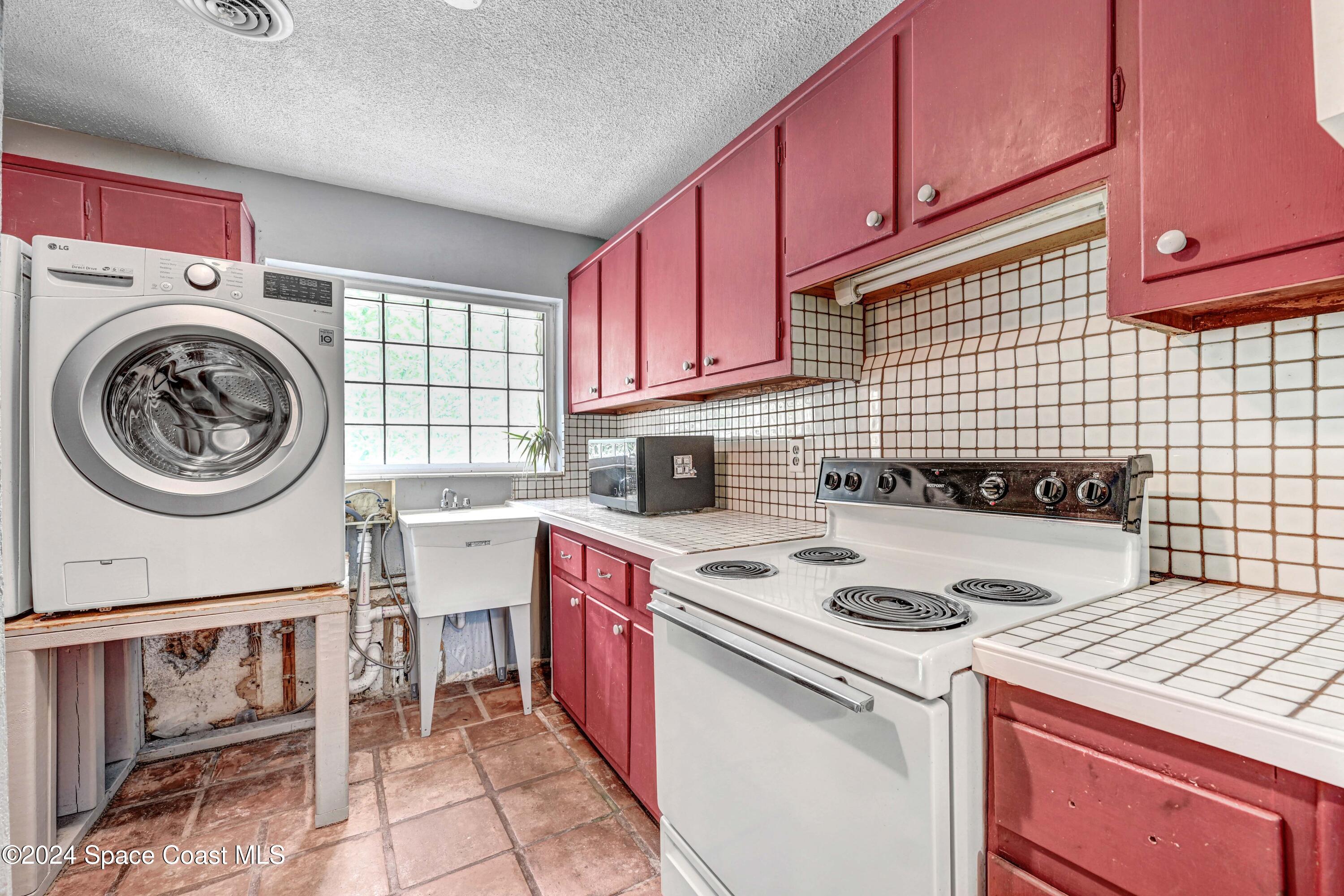 1341 Northeast Tropicana Road Palm Bay, FL 32905 - Photo 19 of 47 Tropicana