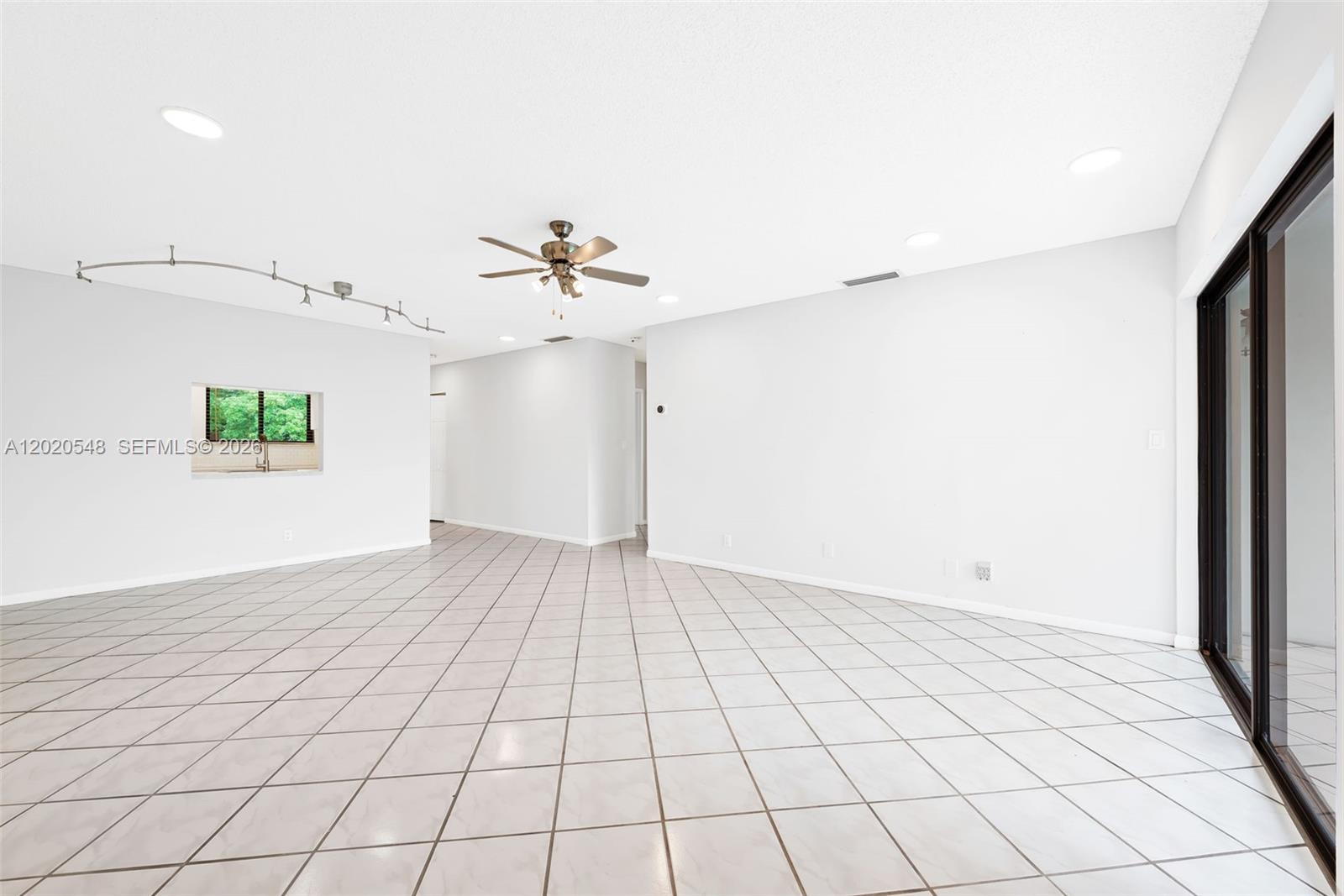 918 Southwest 9th St Circle, Unit 204 Boca Raton, FL 33486 - Photo 3 of 18