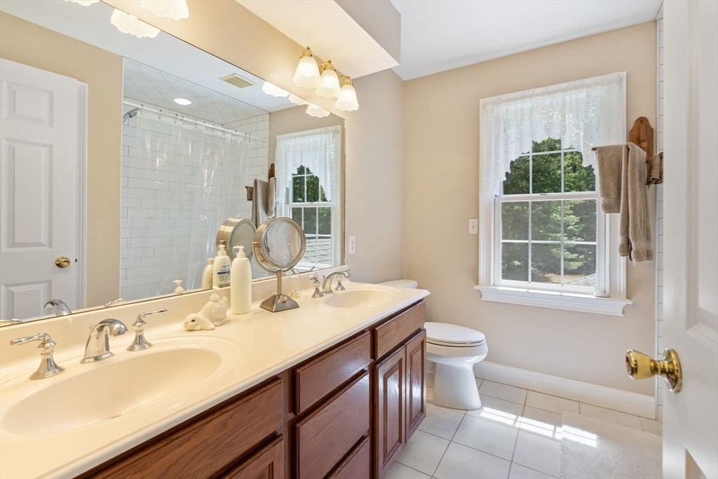 55 Pequot Road Southampton, MA 01073 - Photo 29 of 40