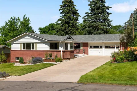 $879,000 | 2560 Queen Street, Lakewood, CO 80215