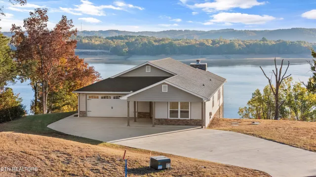 $1,299,900 | 313 Sunrise Trail, Dandridge, TN 37725