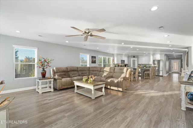 $1,299,900 | 313 Sunrise Trail, Dandridge, TN 37725