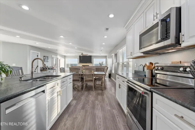 $1,299,900 | 313 Sunrise Trail, Dandridge, TN 37725