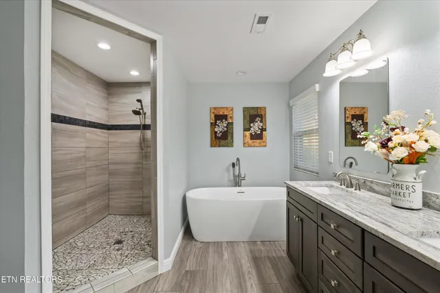 $1,299,900 | 313 Sunrise Trail, Dandridge, TN 37725