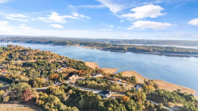 $1,299,900 | 313 Sunrise Trail, Dandridge, TN 37725