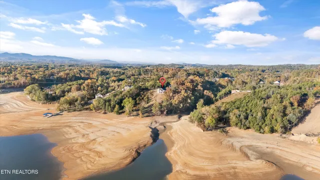 $1,299,900 | 313 Sunrise Trail, Dandridge, TN 37725