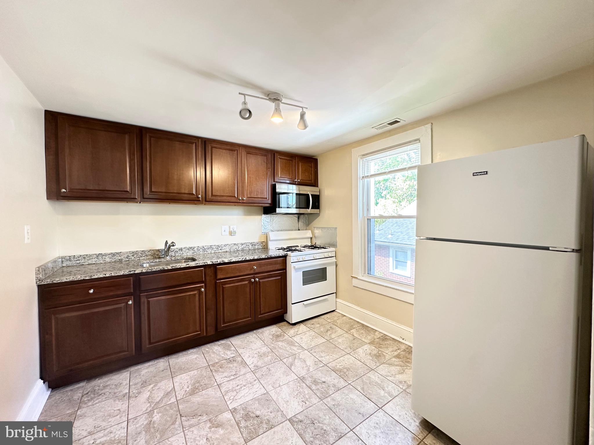 4709 Branchville Road, Unit 2 College Park, MD 20740 - Photo 5 of 13