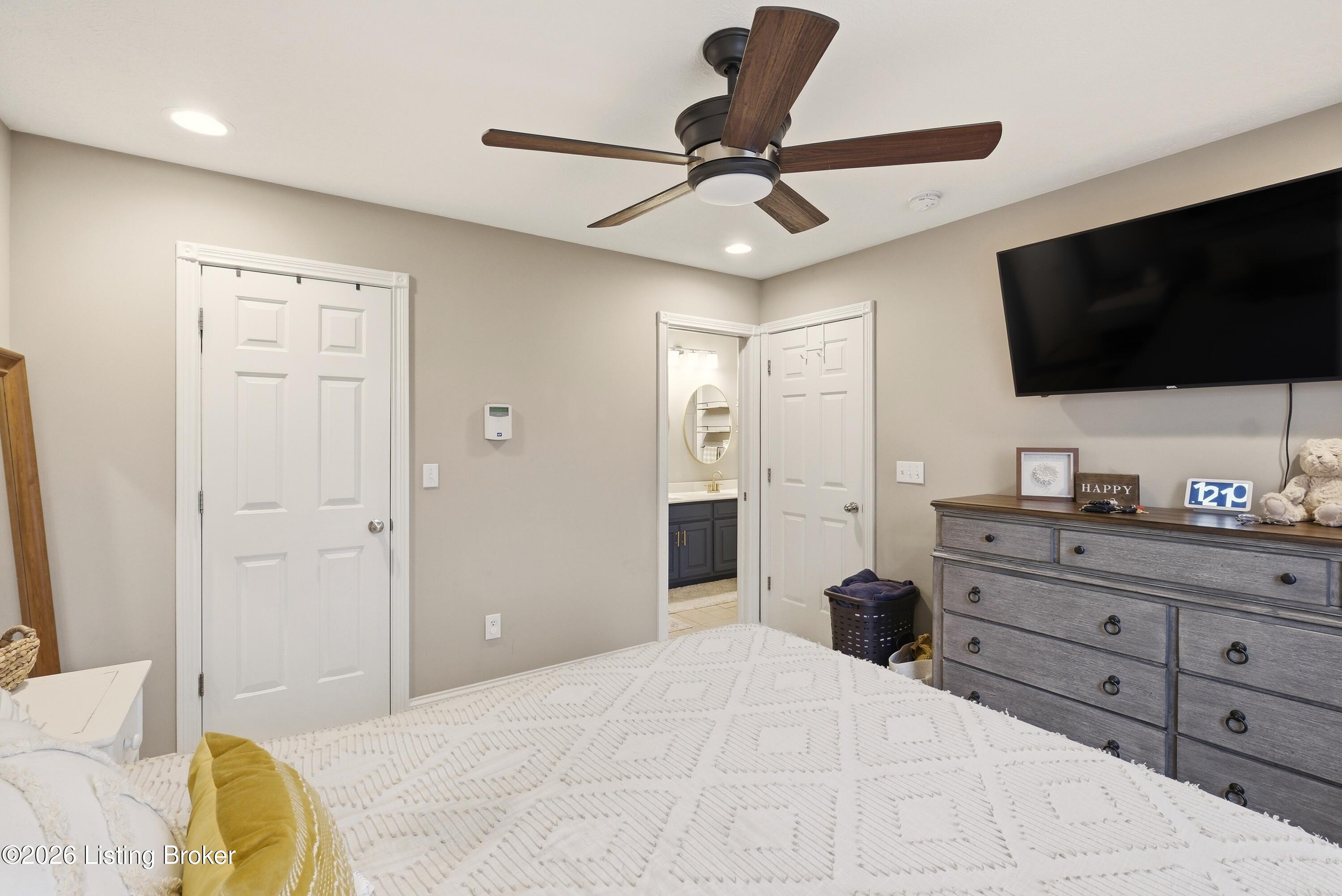 7101 Mt Washington Road Louisville, KY 40229 - Photo 17 of 43 7101 Mt Washington Rd