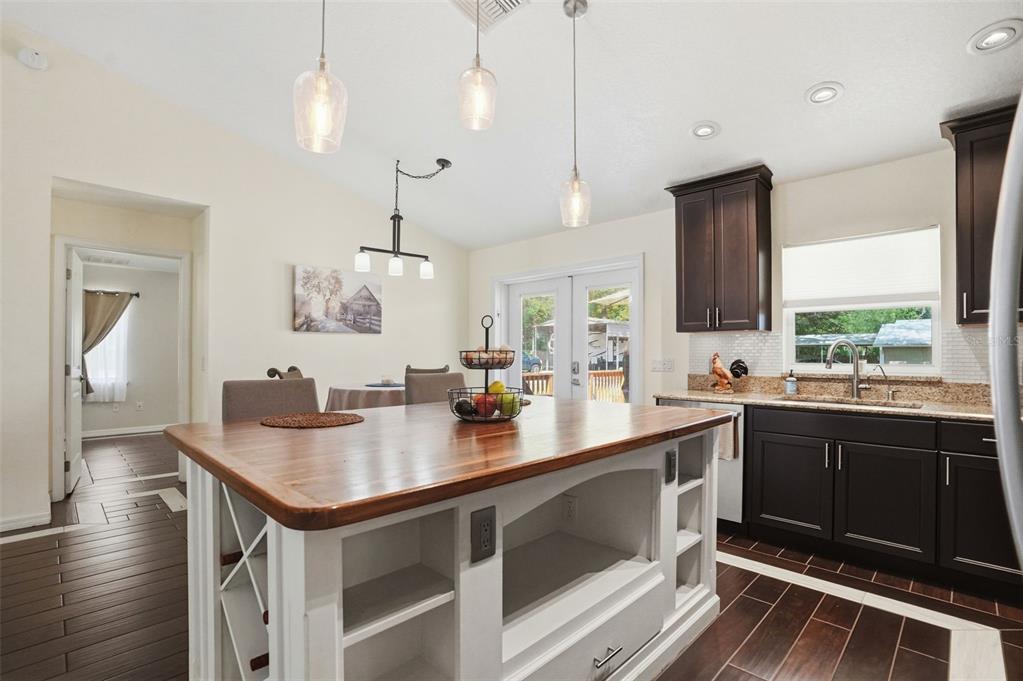 7037 County Road 625 Bushnell, FL 33513 - Photo 30 of 99