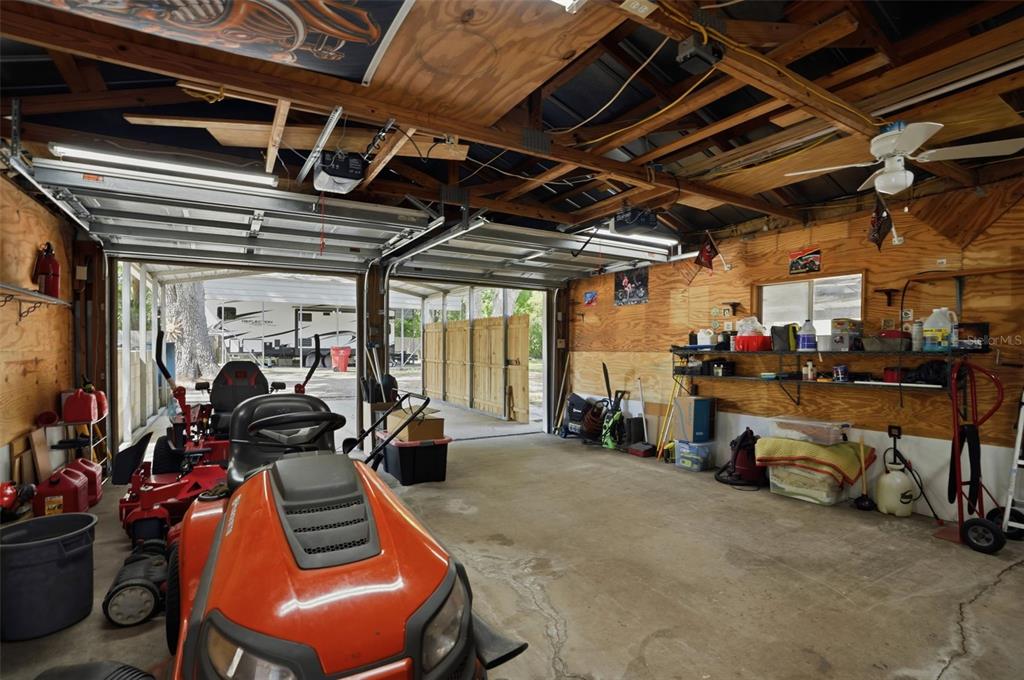 7037 County Road 625 Bushnell, FL 33513 - Photo 68 of 99 a view of a room with gym equipment