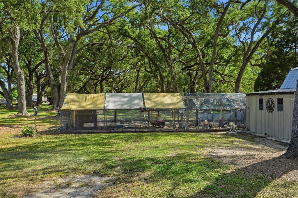 7037 County Road 625 Bushnell, FL 33513 - Photo 88 of 99 a view of a outdoor space