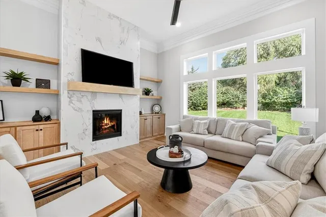 $769,900 | 4912 Northwest 70th Terrace, Kansas City, MO 64151