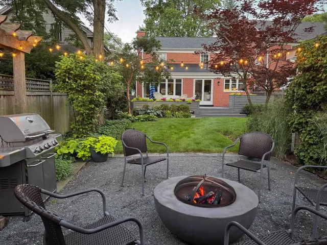 $800,000 | 2663 Lawndale Avenue, Evanston, IL 60201