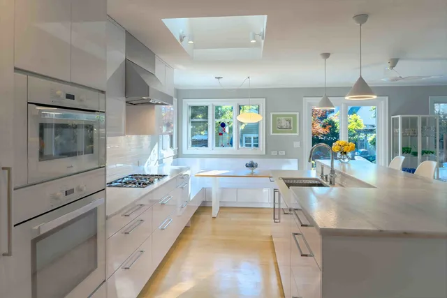 $800,000 | 2663 Lawndale Avenue, Evanston, IL 60201