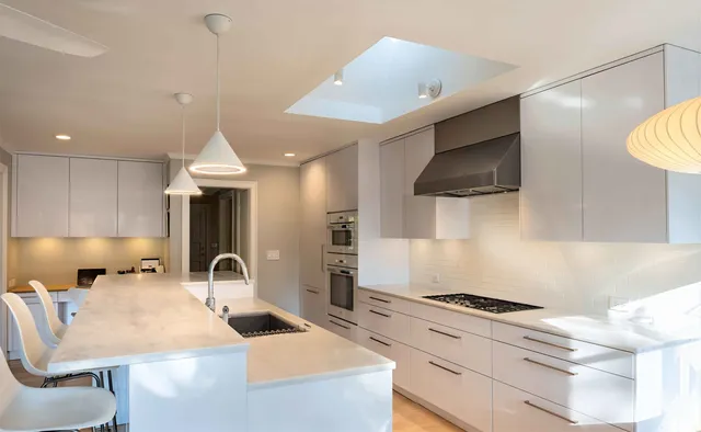 $800,000 | 2663 Lawndale Avenue, Evanston, IL 60201