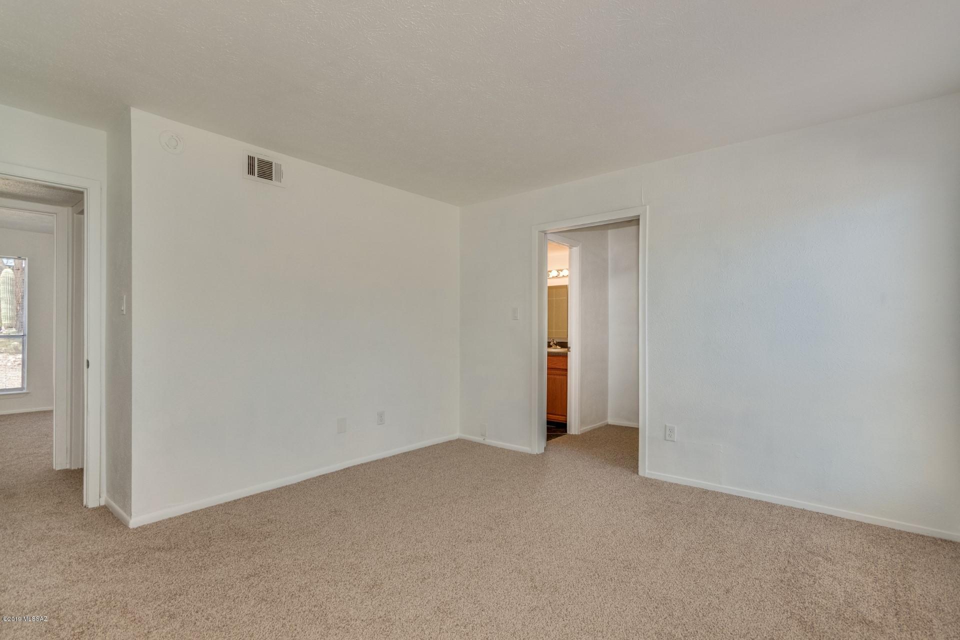 1620 North Wilmot Road, Unit L106 Tucson, AZ 85712 - Photo 18 of 20