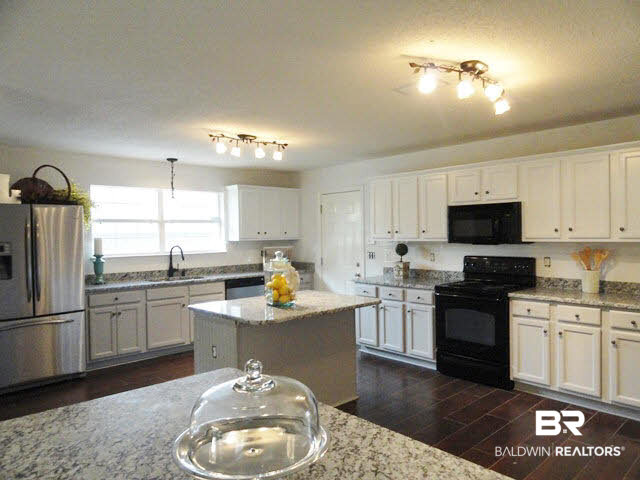 27927 Rileywood Drive Daphne, AL 36526 - Photo 7 of 24 Double Window Over Kitchen Sink Allow Sunlight in for Bright Happy Kitchen