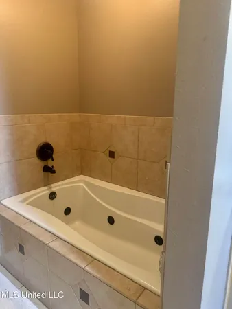 $515,000 | 101 Cherry Bark Lane, Natchez, MS 39120