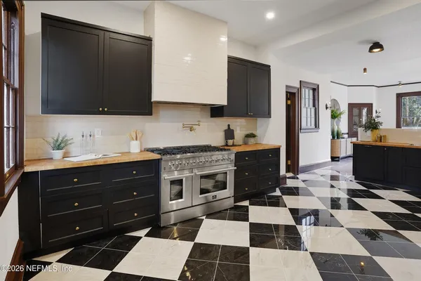 $6,200 | 2979 St Johns Avenue, Jacksonville, FL 32205