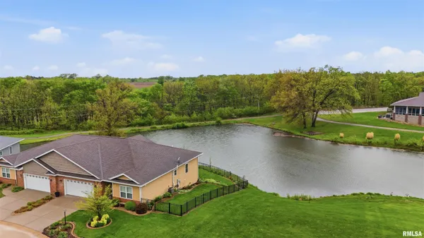 $275,000 | 43 Lakeland Park Drive, Canton, IL 61520