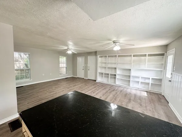 $3,700 | 6461 Danbury Lane, Dallas, TX 75214