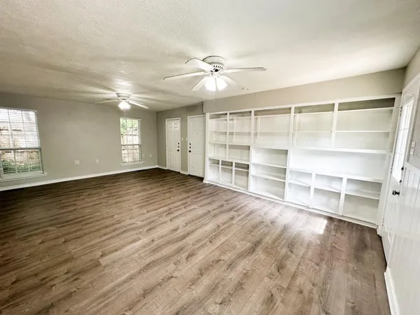 $3,700 | 6461 Danbury Lane, Dallas, TX 75214