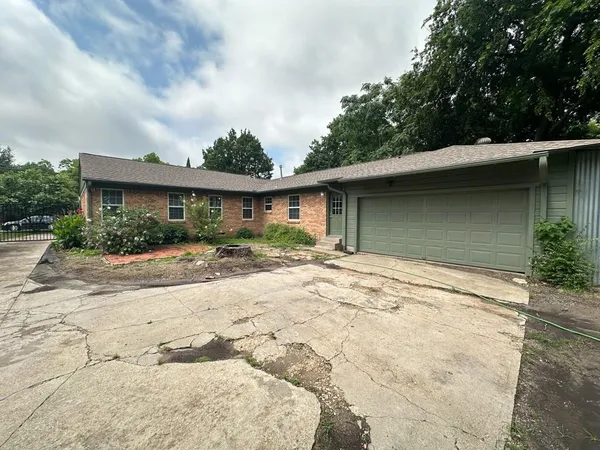 $3,700 | 6461 Danbury Lane, Dallas, TX 75214