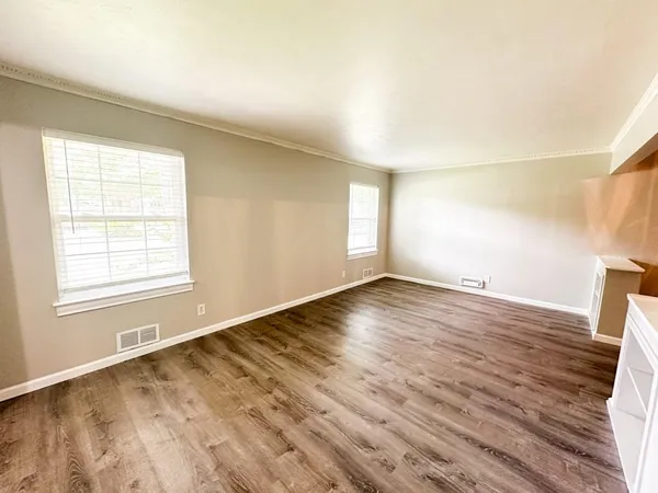 $3,700 | 6461 Danbury Lane, Dallas, TX 75214